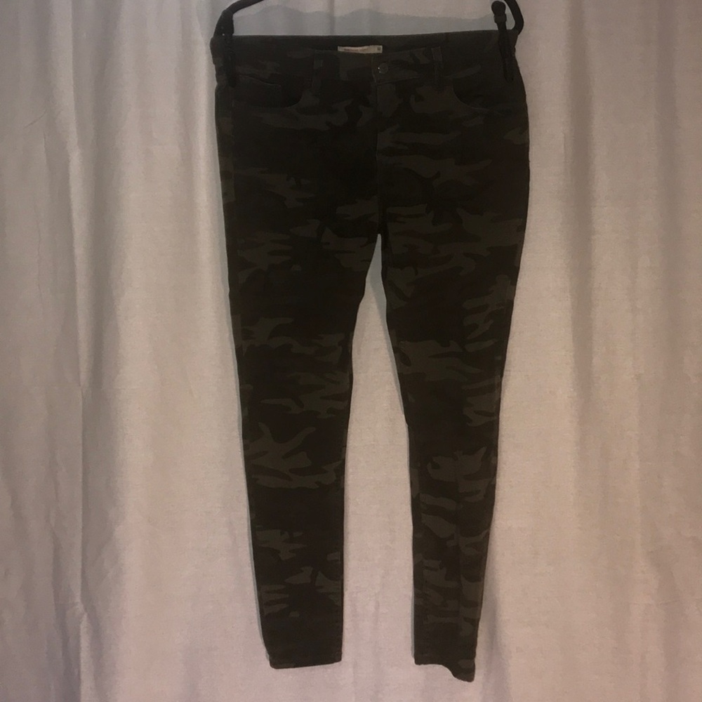 Levi’s 535 Super Skinny Camouflage Jean